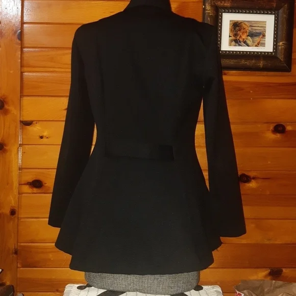 Adorable Jacket - Picture 6 of 11